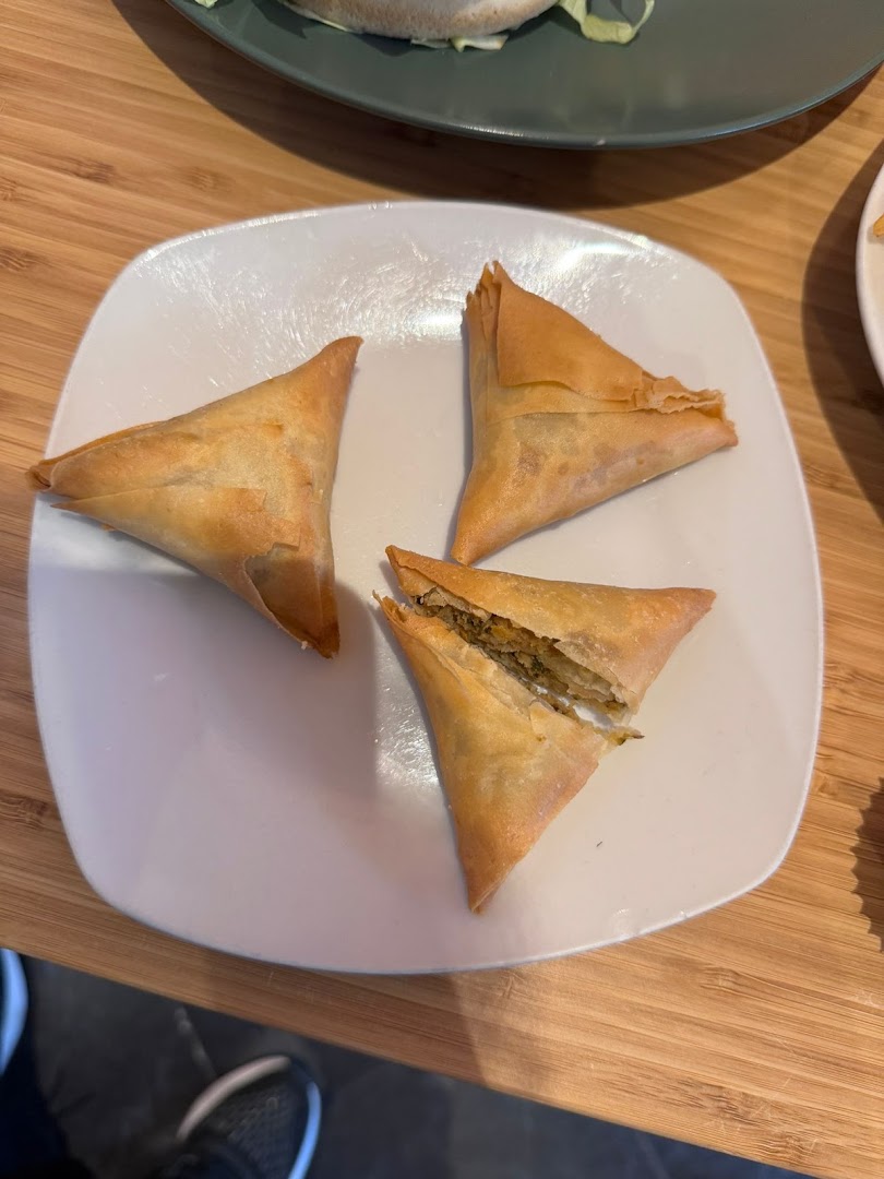 Mughal Shawarma House · Fotos 3